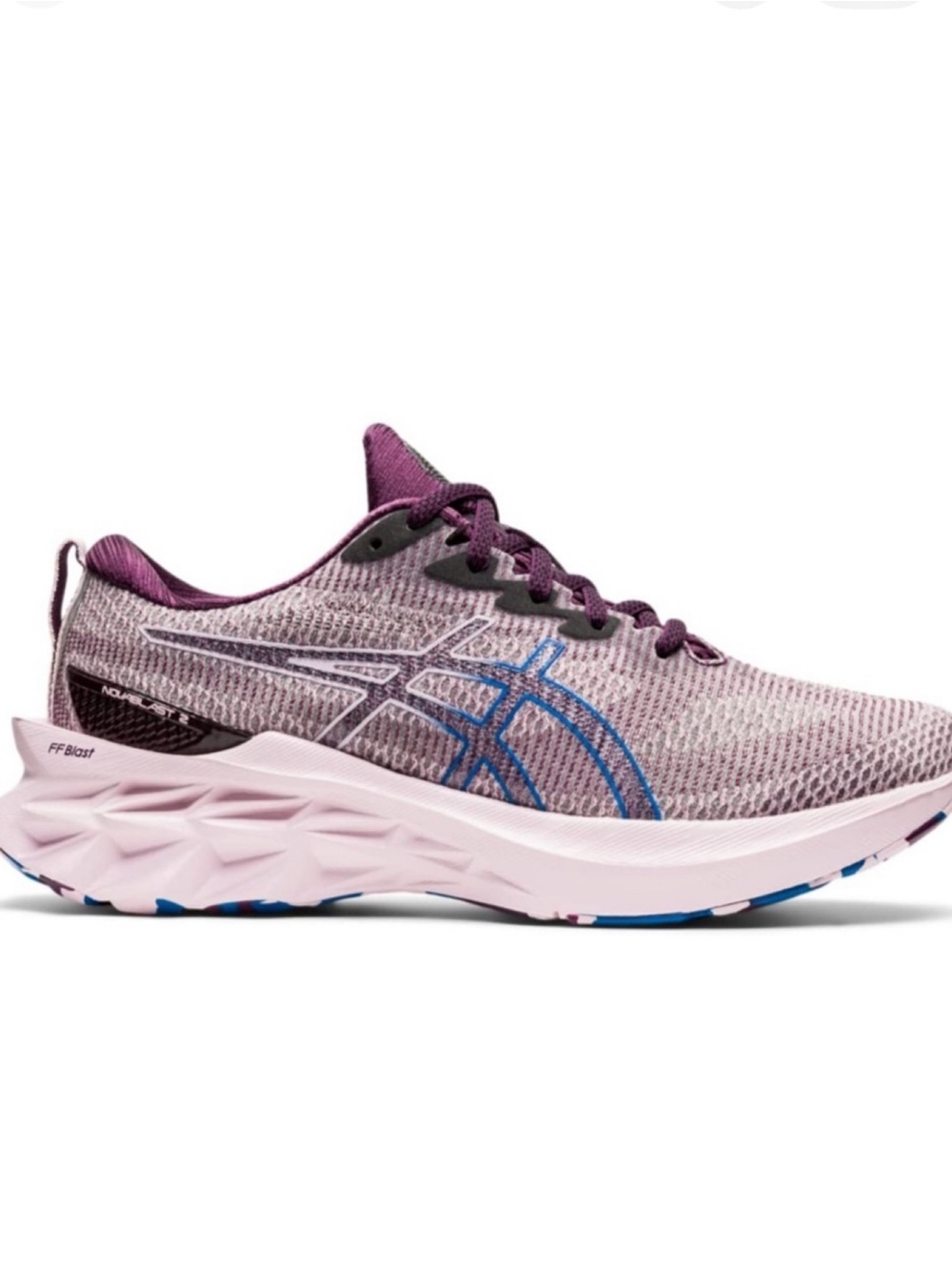 ASICS Novablast 2 Sneakers 
Size 8
